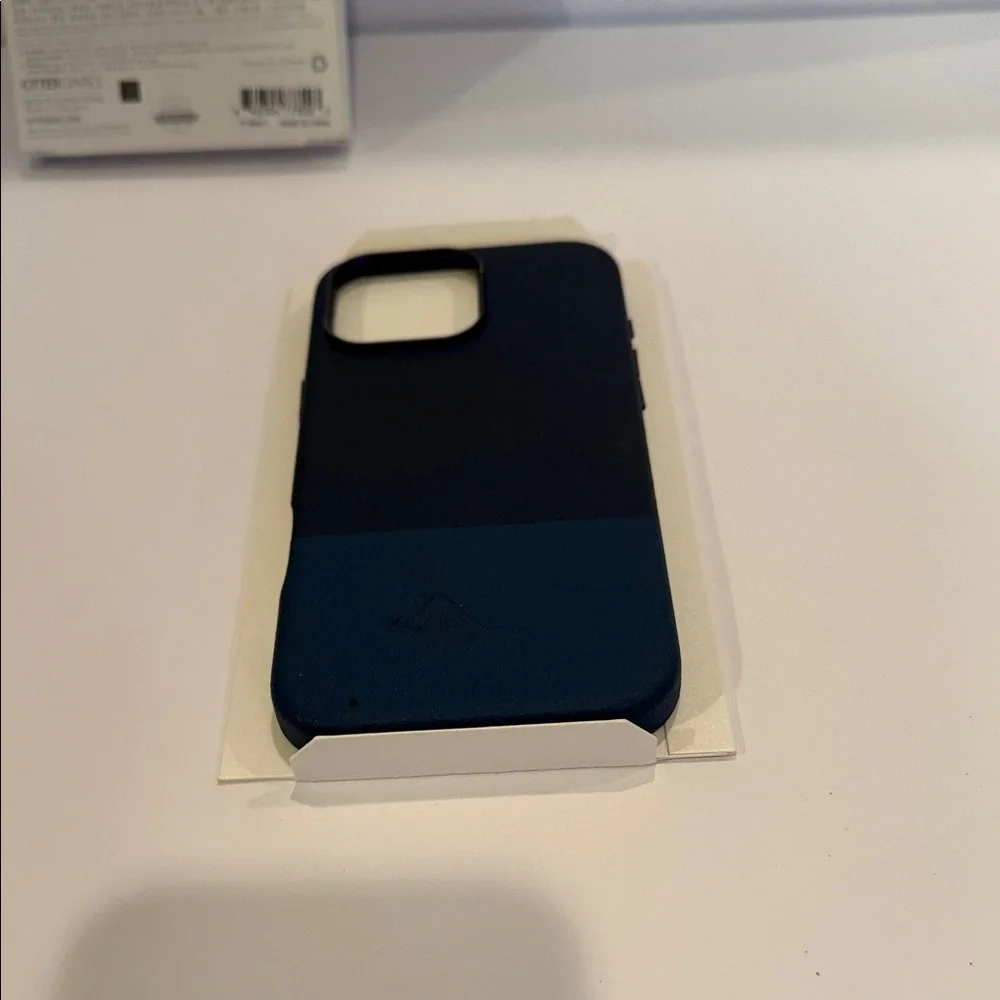 OtterBox Statement Series Navy Leather Case/iPhone 16 Pro Max